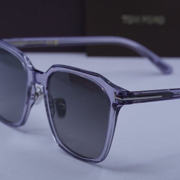 Tom Ford FT0971-K 20B Square Sunglasses - Transparent Grey\Smoke - Picture 8 of 9
